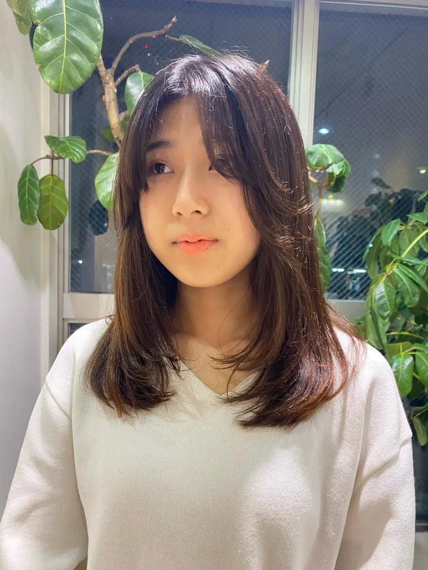 ミディアム FILMS/sari /似合わせカットのヘアスタイル