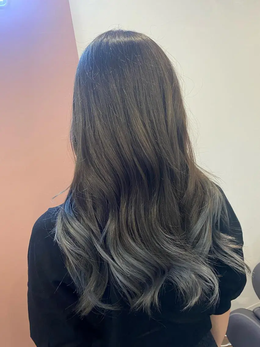 ロング カラー カット ヘアカラー pep natsumiのヘアスタイル