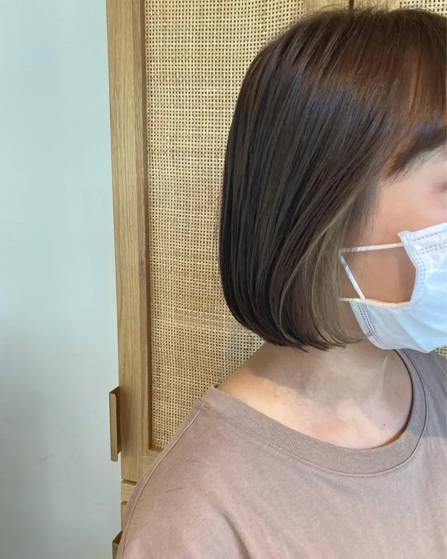 ショート カラー カワサキ カエデのヘアスタイル