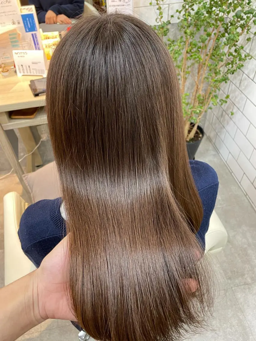 セミロング 髪質改善✨自由が丘 札辻 拓未のヘアスタイル
