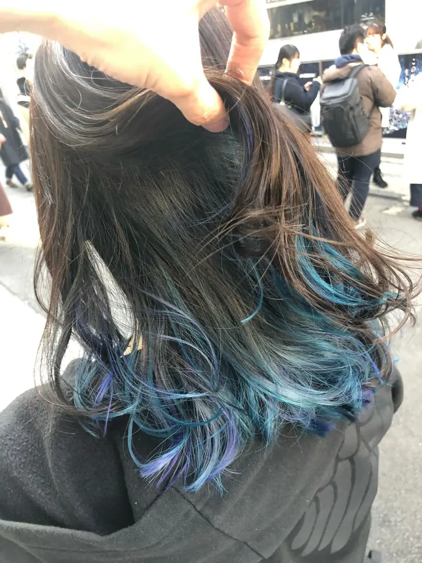 ミディアム カラー アッシュ バレイヤージュ ミストバング ベージュカラー ブリーチ カット ヘアカラー トリートメント 原宿サロン代表 デザインカラー伊藤卓のヘアスタイル