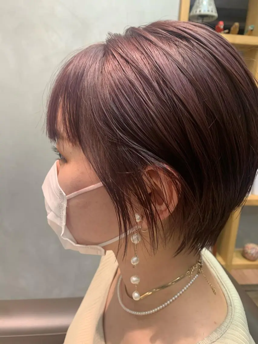 ショート カラー ヘアアレンジ カット ヘアカラー トリートメント サナ🌱 切りっぱなしボブのヘアスタイル