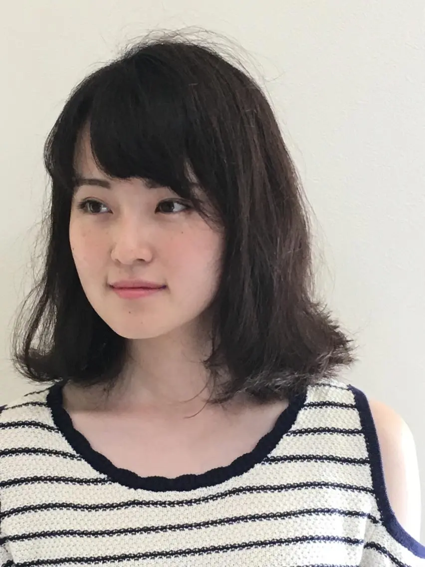 ミディアム カラー ブリーチ グレージュ 鈴木 健太のヘアスタイル