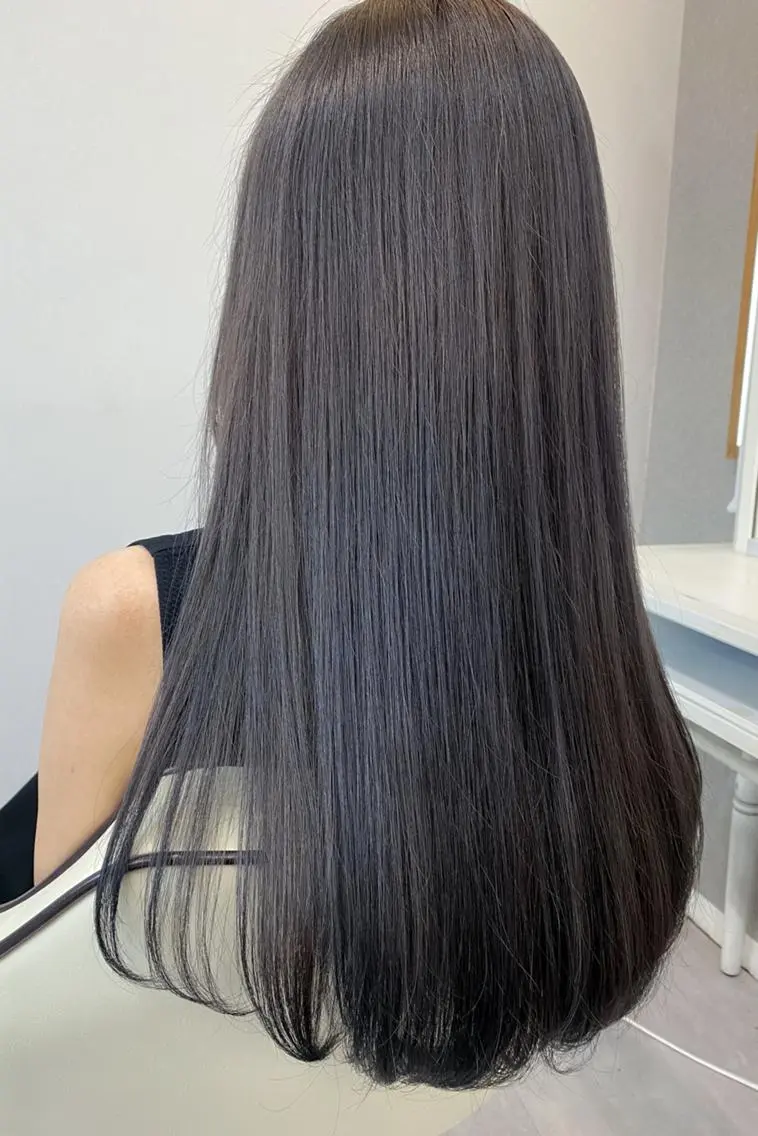 ミディアム カット 縮毛矯正 家坂 佑のヘアスタイル