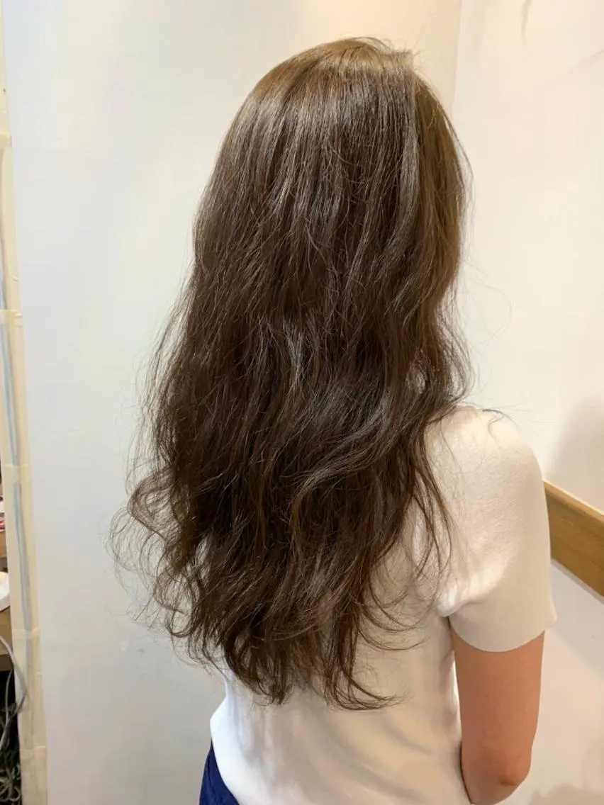 ロング カラー ベージュカラー ブリーチ ブリーチなしカラー ヘアカラー 中目黒🌼 🌼ハナのヘアスタイル