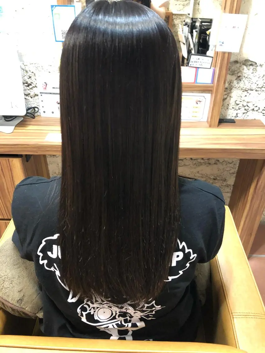 セミロング 杉原 向日梨のヘアスタイル