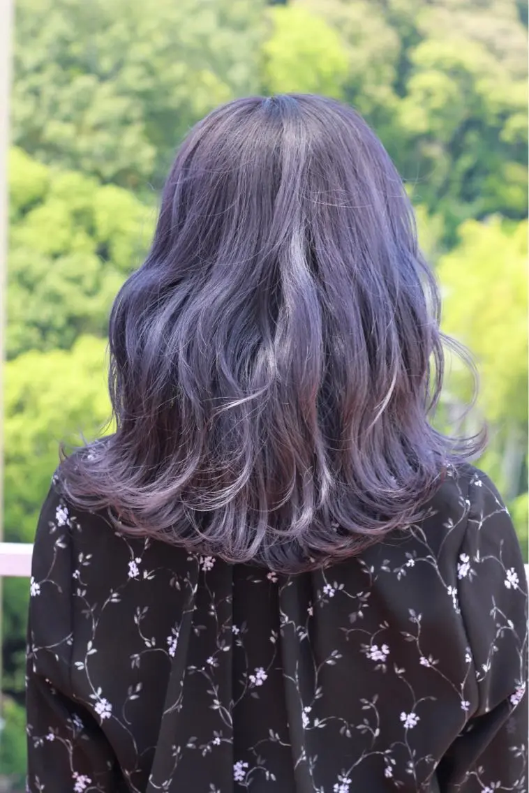 ミディアム カラー ブルーカラー ブルーラベンダー ラベンダーカラー ヘアカラー Viage （ビアージュ）のヘアスタイル