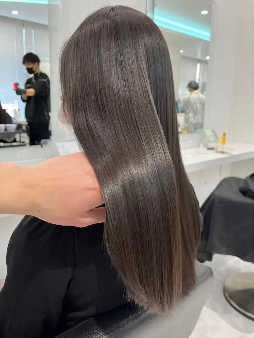 ロング ヘアアレンジ ヘアカラー トリートメント ヘッドスパ ヘアセット 韓国アイドル🤍ブリ ーチカラー🤍わかなのヘアスタイル