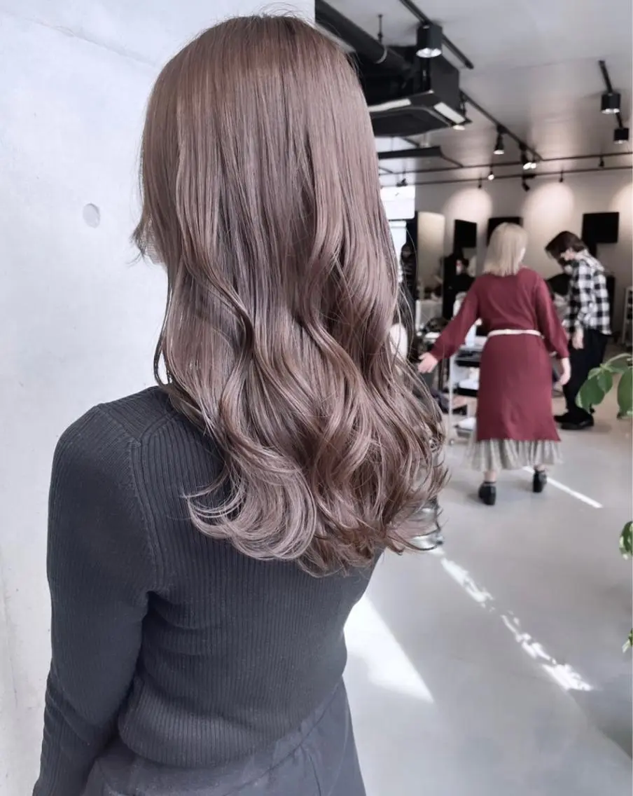 ロング カラー パーマ ヘアアレンジ トリートメント ヘッドスパ ヘアセット 透明感/オリーブ/ グレージュ/YUKAのヘアスタイル