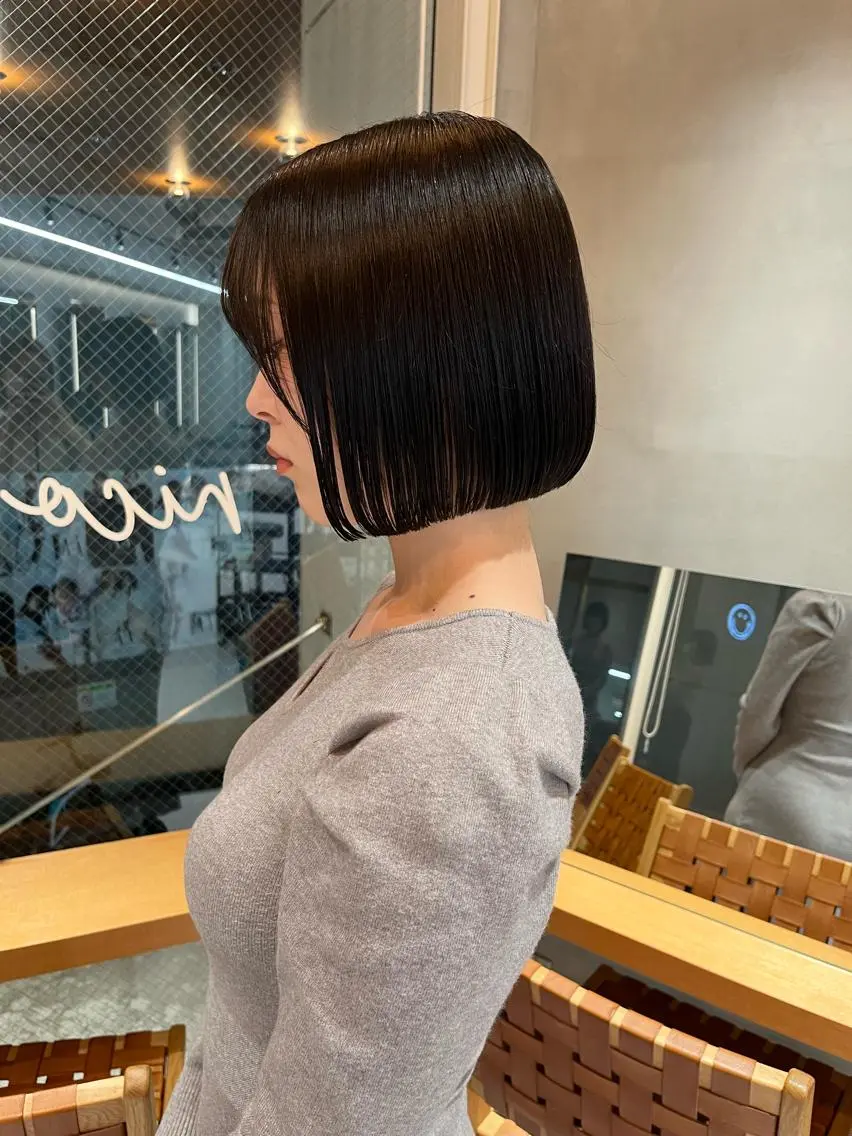 ミディアム 縮毛矯正ボブ&顔まわ レイヤー♡TOMOEのヘアスタイル
