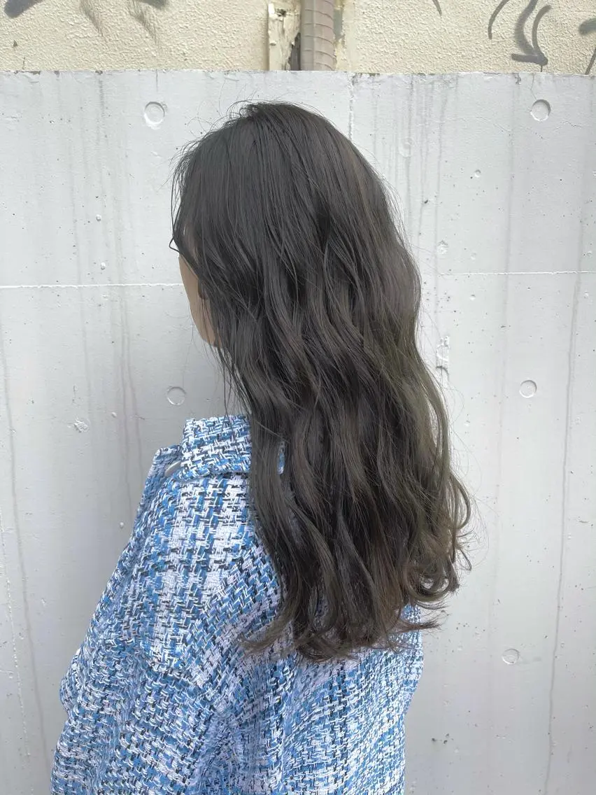 ロング カラー アッシュ 透明感カラー カット ヘアセット 泉 堅也のヘアスタイル