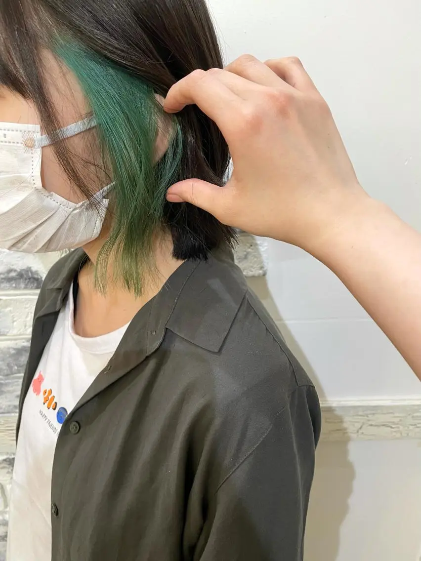 ショート カラー インナーカラー ヘアカラー 後藤 陽花子のヘアスタイル