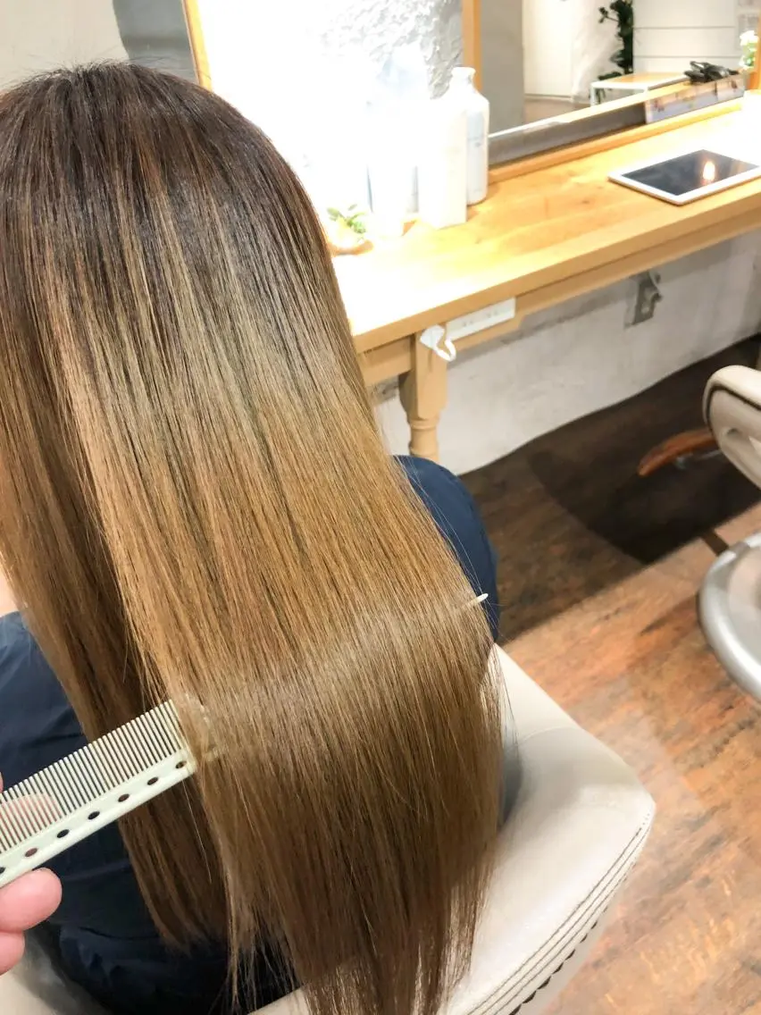 セミロング カラー 髪質改善 カット ヘアカラー トリートメント ヘッドスパ 髪質改善 suzukiのヘアスタイル