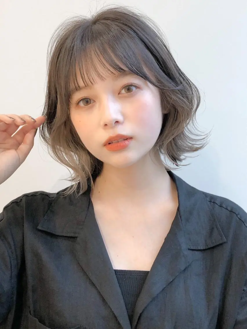 ミディアム カラー イヤリングカラー レイヤー×髪質改善✨ 渋谷/佐藤侑哉のヘアスタイル