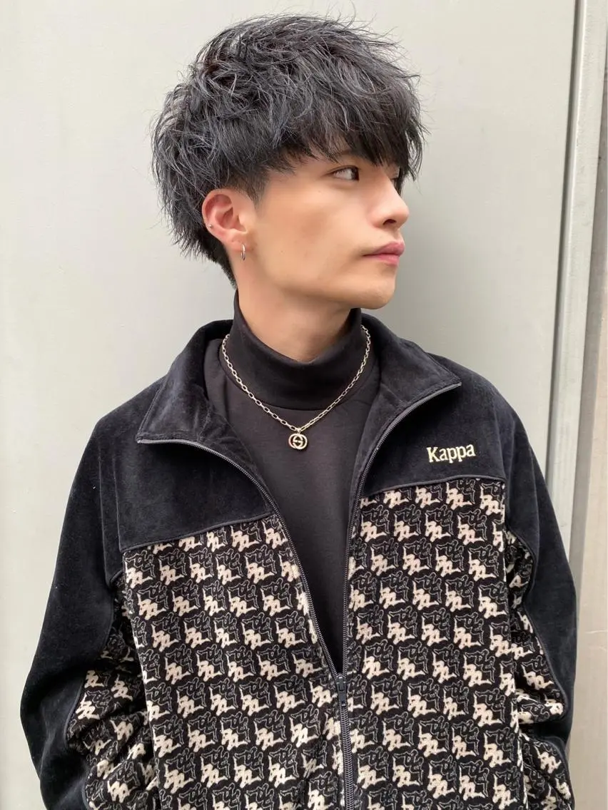 ミディアム カラー パーマ ヘアアレンジ メンズ キッズ カット 縮毛矯正 ヘアセット メンズ特化美容師 aiの眉毛・アイブロウイメージ