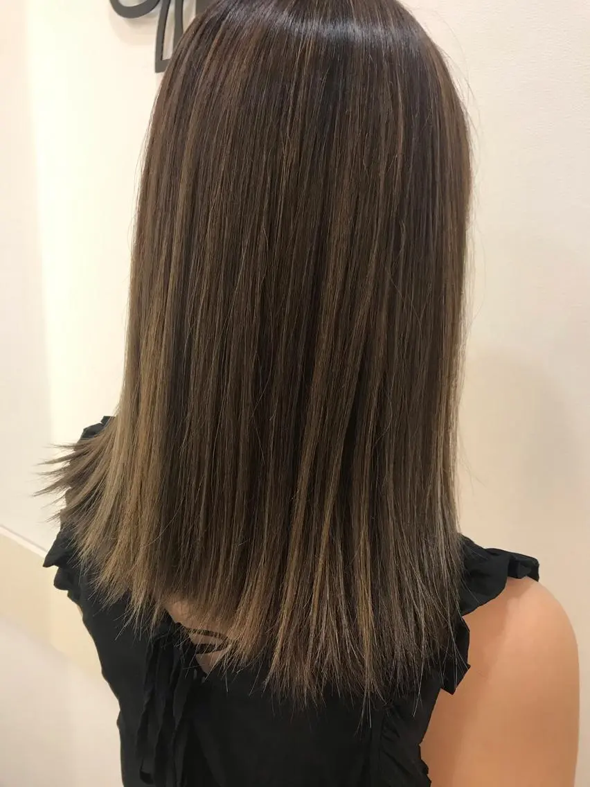 ミディアム ヘアカラー yukari 艶髪ヘアのヘアスタイル