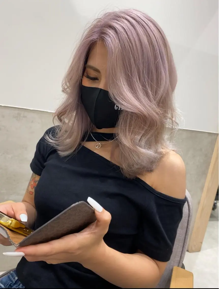 ミディアム カラー ✨ブリーチ無し 透明感HIDEのヘアスタイル