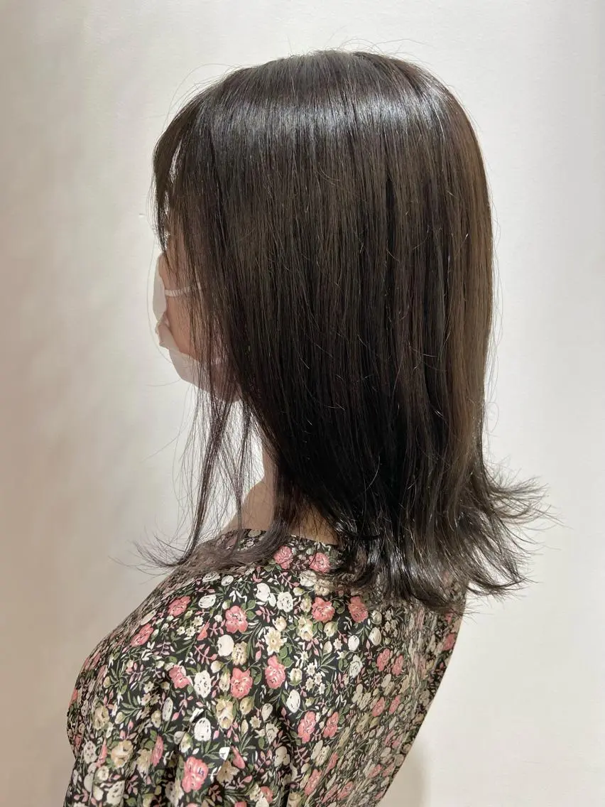 ミディアム ヘアカラー 🐺ウルフ/レイヤー 似合わせ‎🤍沙羅のヘアスタイル