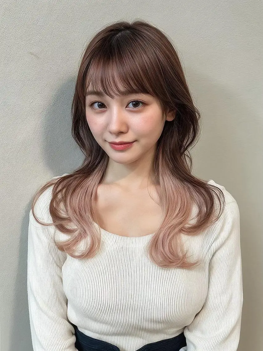 ミディアム ⚽️レイヤー/ハイト ーン⚽️山口✂️のヘアスタイル