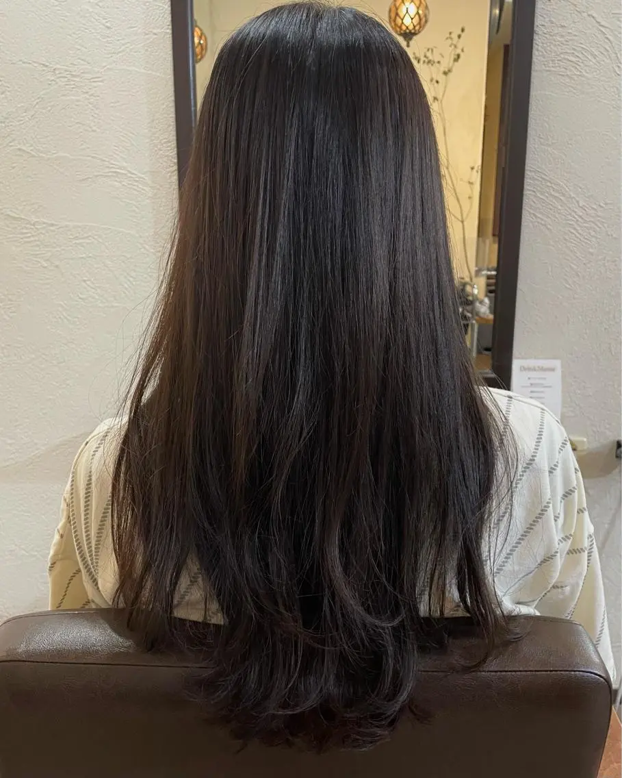 ロング カラー グレージュ オリーブグレージュ オリーブグレー 箱守 さやかのヘアスタイル