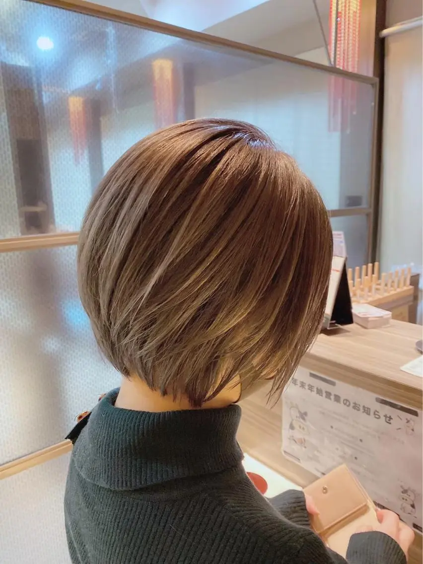 ショート 韓国風くびれヘア/ 小顔レイヤー🧿小林のヘアスタイル