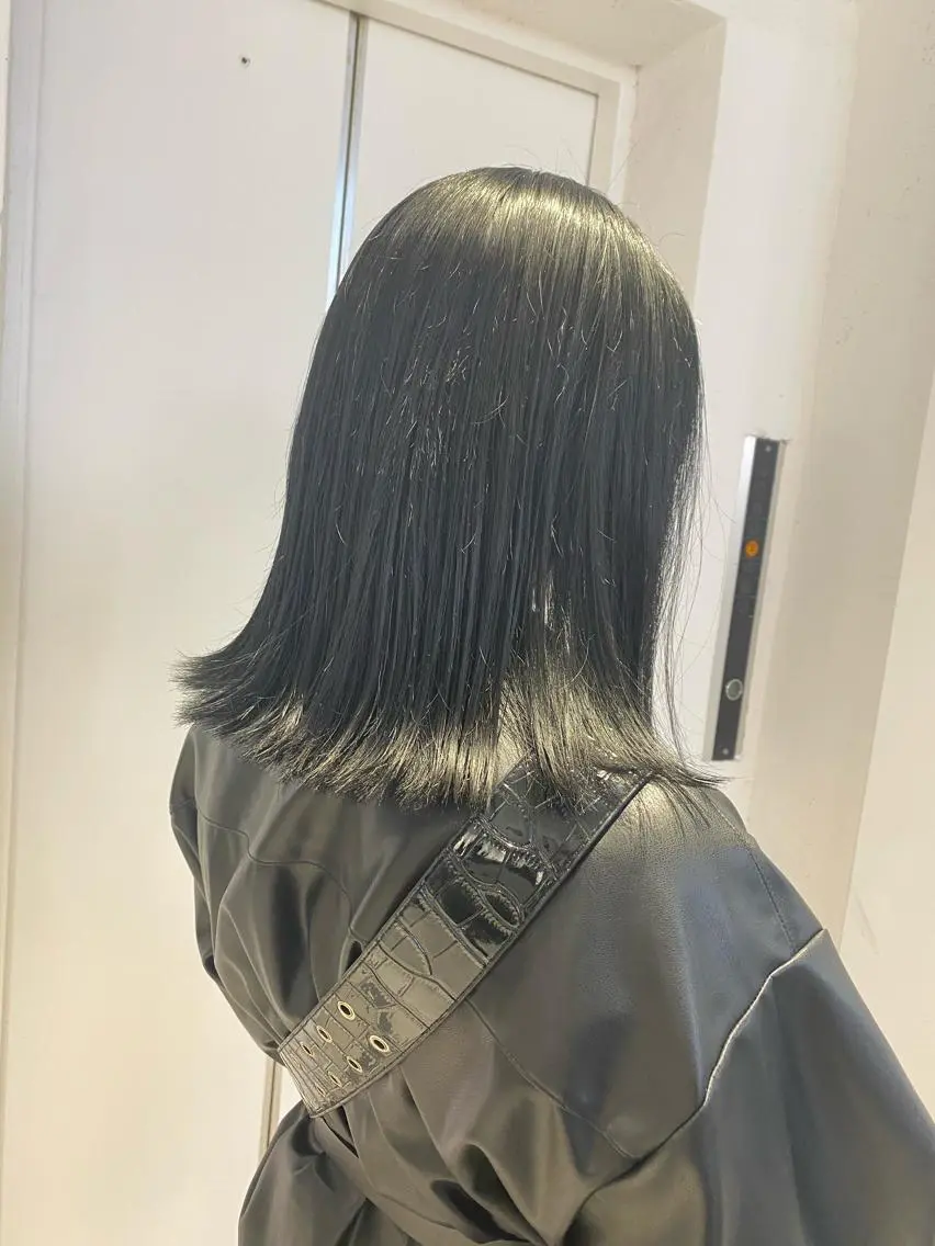 セミロング レイヤーカット カノン🩷のヘアスタイル