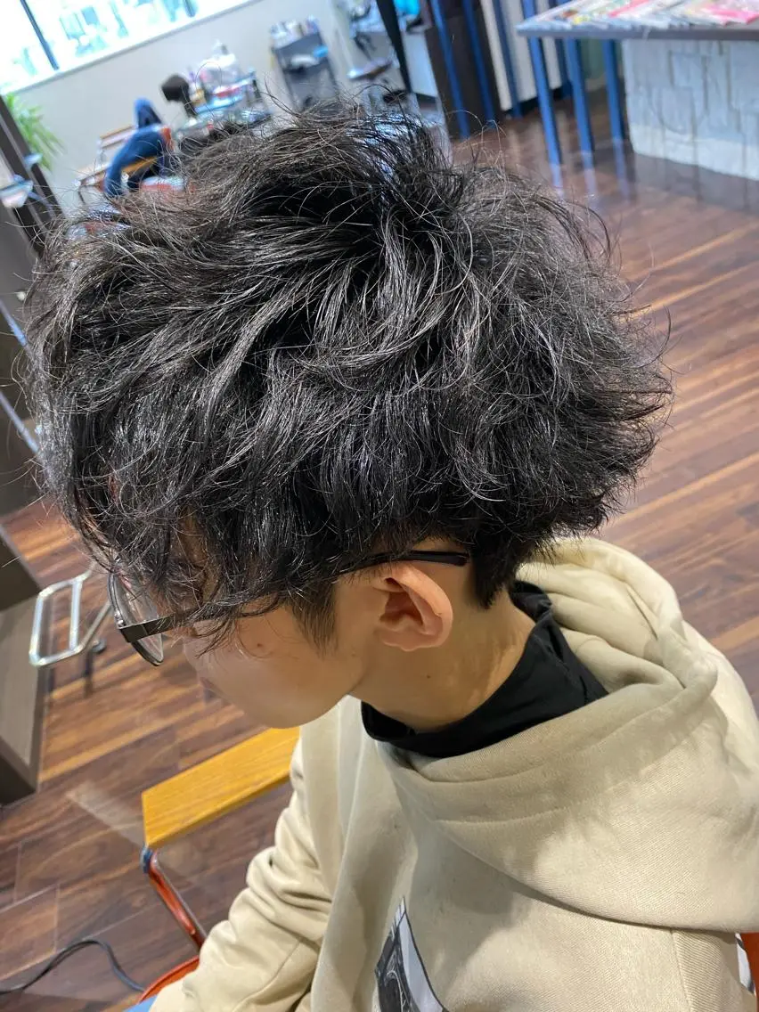 パーマ メンズ メンズパーマ メンズツイストパーマ ツイストパーマ 川合 勇気のヘアスタイル