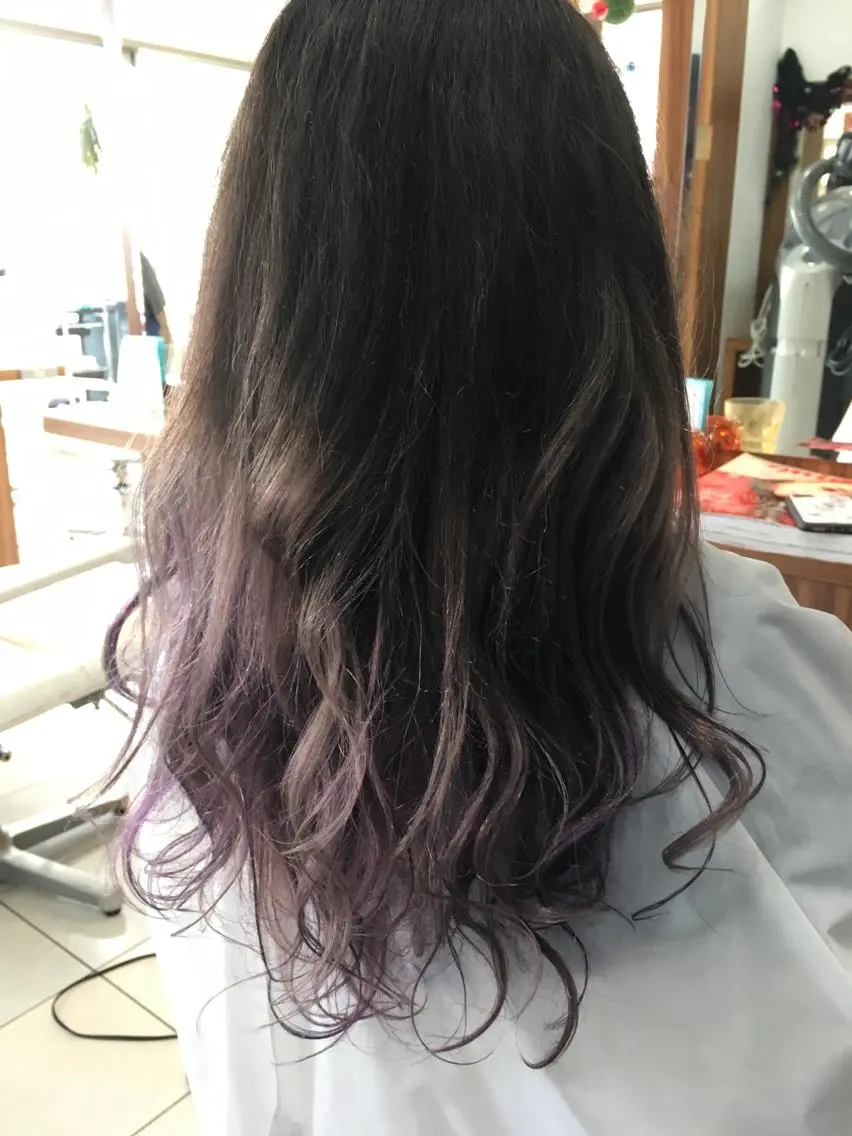 セミロング カラー 縮毛矯正 トリートメント 白髪ぼかしハイライト 柳川拓哉のヘアスタイル