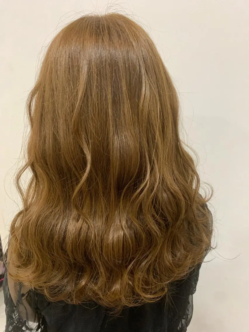 セミロング カラー ヘアアレンジ 脱白髪染め美容師 竹内涼乃のヘアスタイル