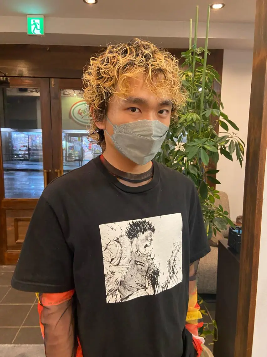 ショート パーマ メンズ メンズパーマ メンズウルフカット ウルフカット 原一真/ 外国人ショートヘアのヘアスタイル