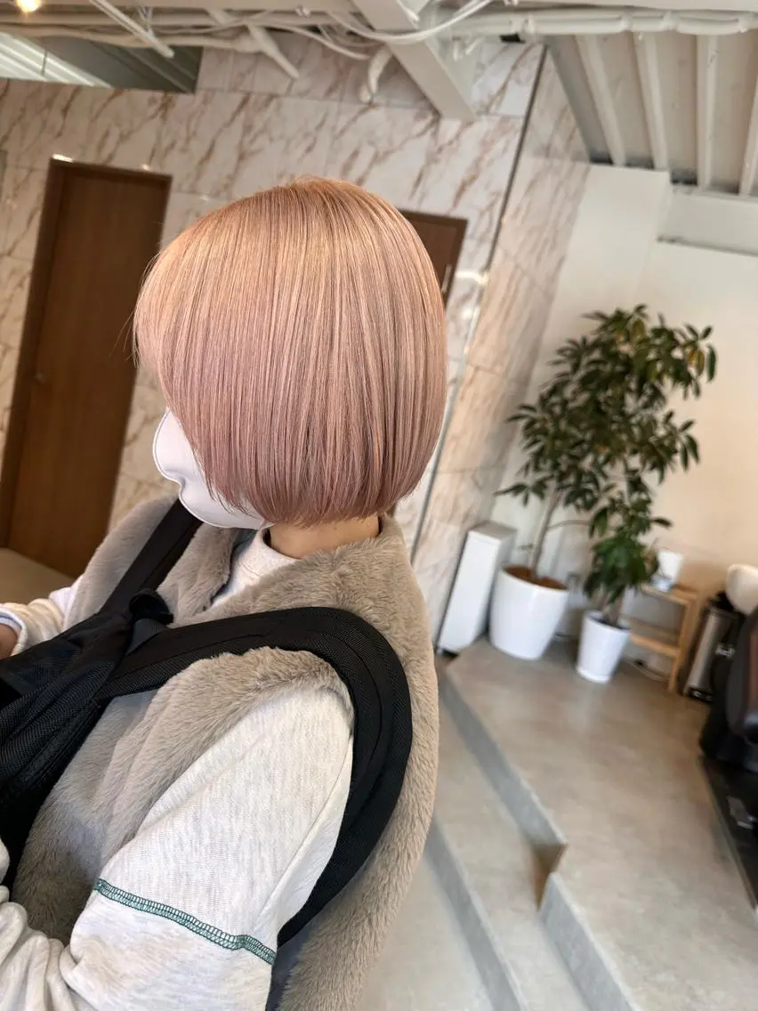 ショート カラー ハイトーン×似合わせ 🌱中川慎之介のヘアスタイル