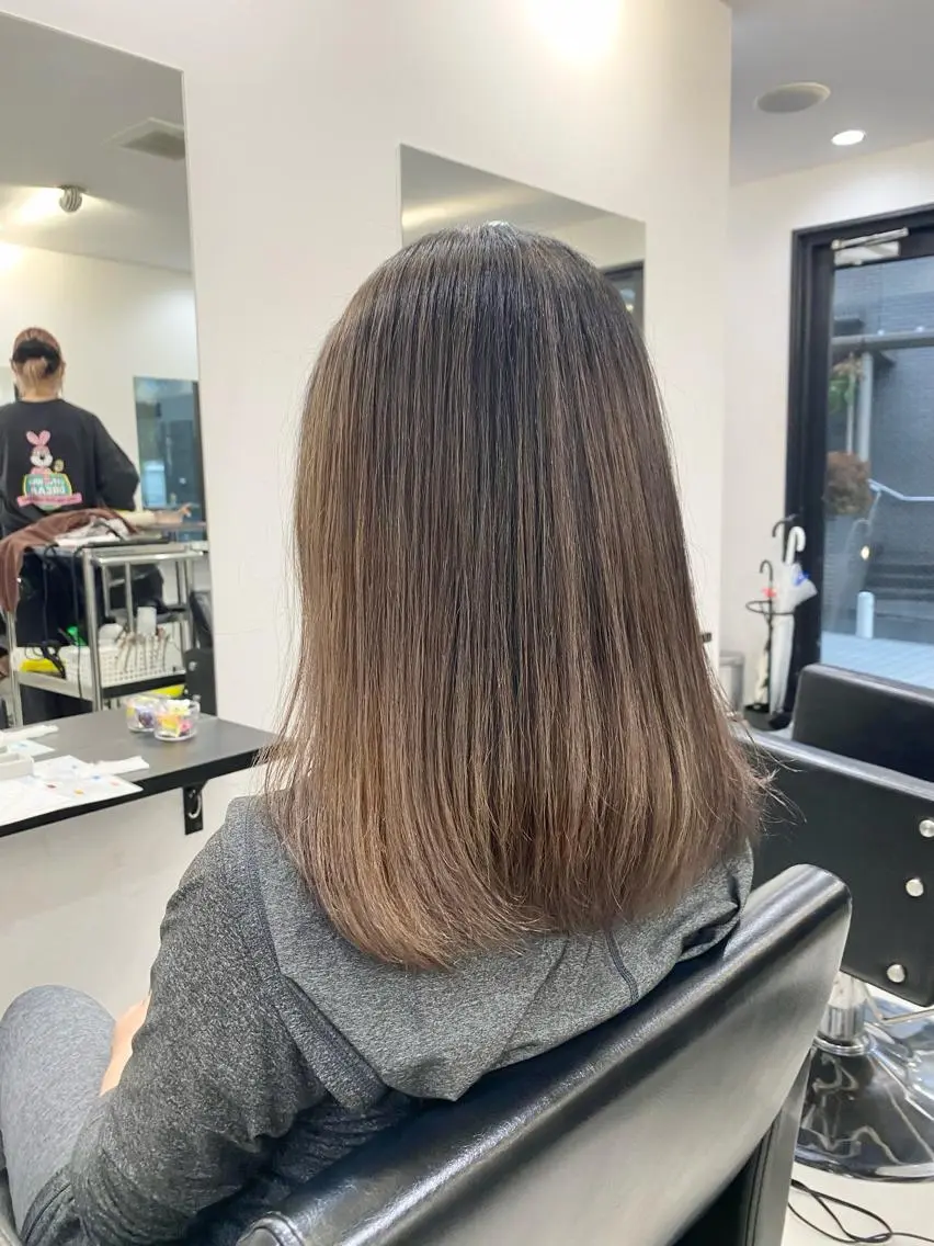 ミディアム カラー バレイヤージュ レイヤーカット opus 店長大和 レイヤー/赤み消しのヘアスタイル