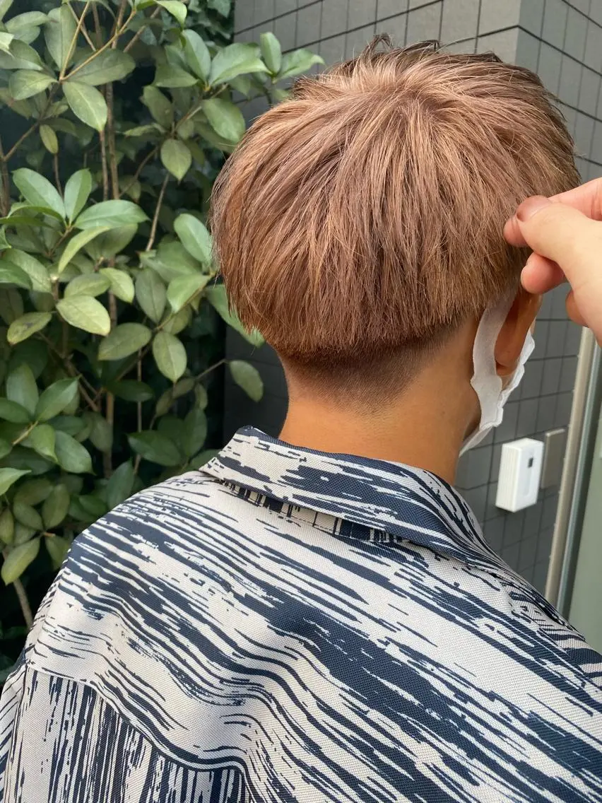 カラー メンズ nishido ハイライト/パーマのヘアスタイル