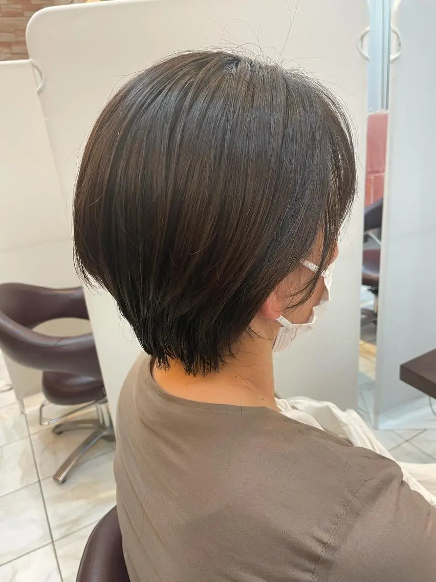 ショート 垢抜け透明感カラー 🌻篠崎梓🌻のヘアスタイル