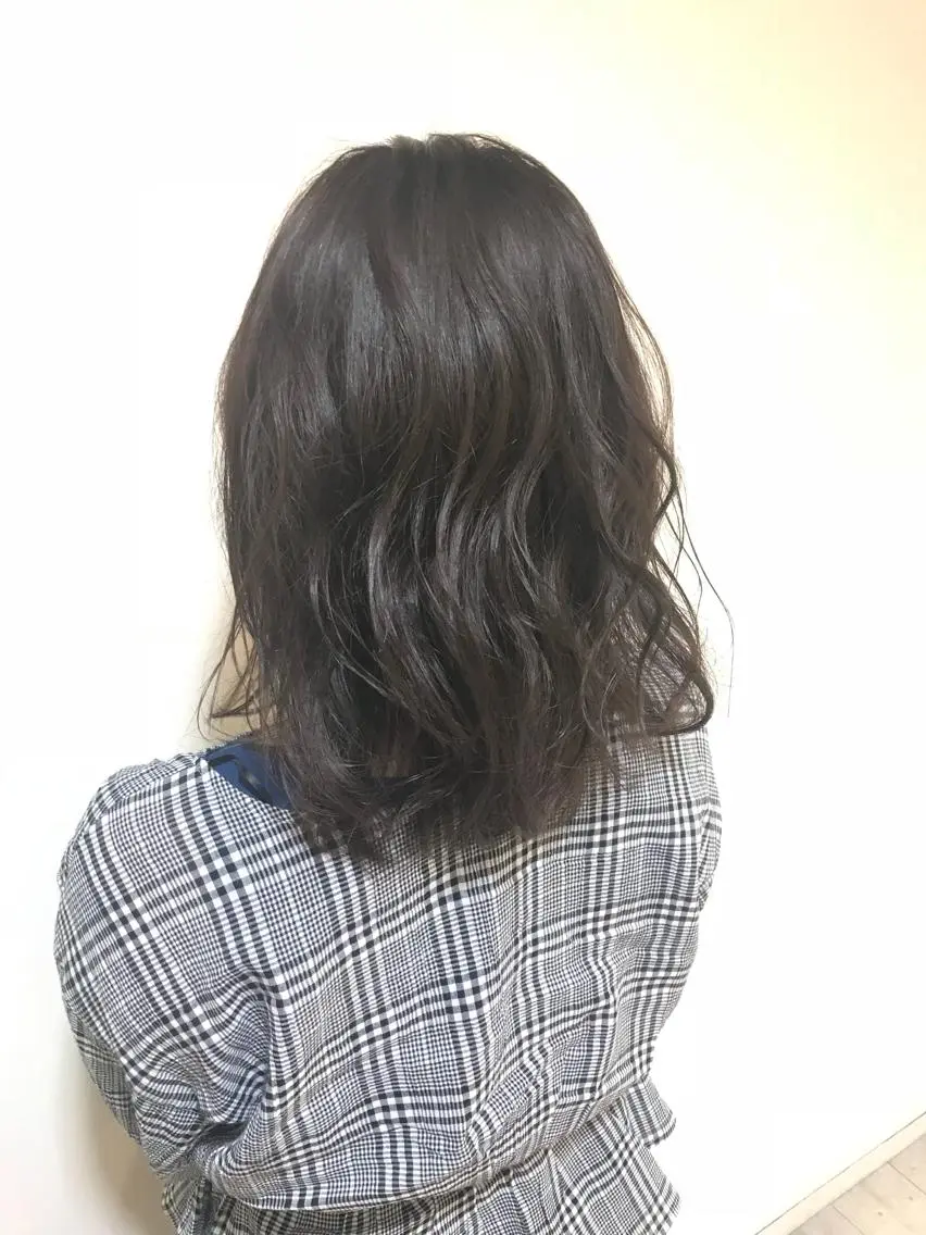 ミディアム カラー アッシュ ヘアカラー トリートメント Miru by INCE HAIRのヘアスタイル