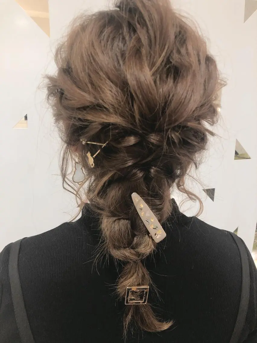 セミロング カラー ヘアアレンジ 髪質改善✨️透明感カ ラー✧*。山下さいみのヘアスタイル