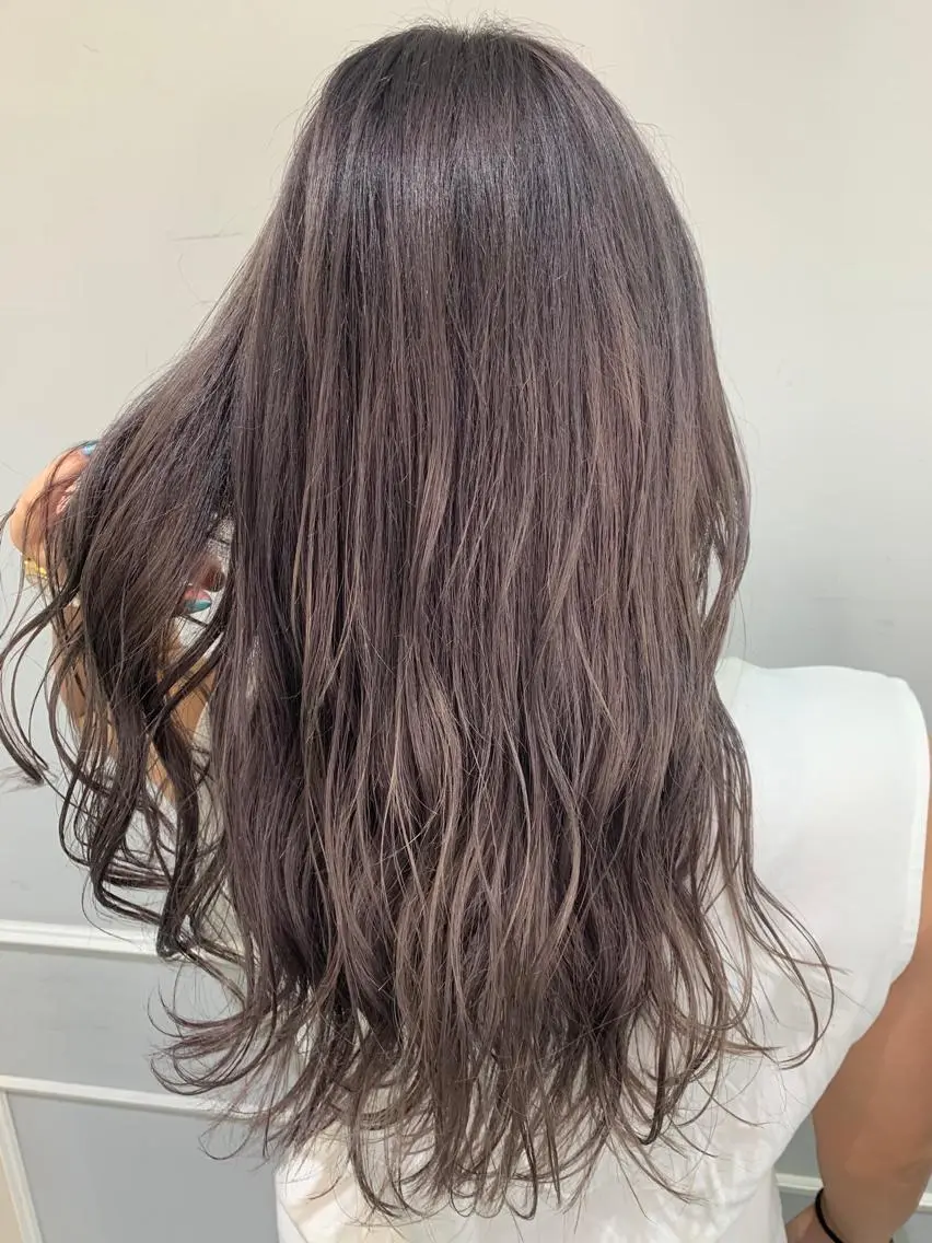 ロング カラー アッシュ パープルカラー パープルアッシュ ヘアカラー トリートメント 🦖鶴岡 香純🦖のヘアスタイル
