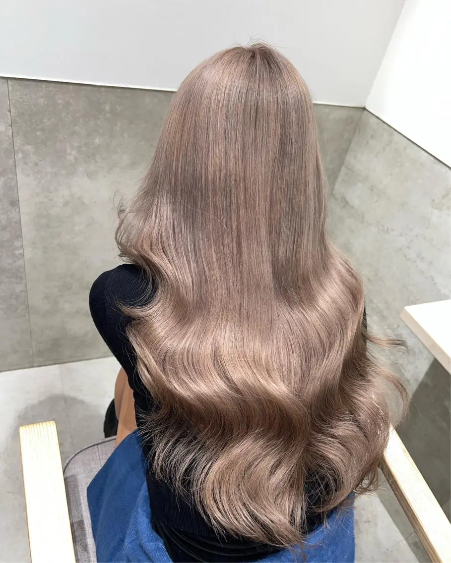 ロング カラー ✨ブリーチ無し 透明感HIDEのヘアスタイル