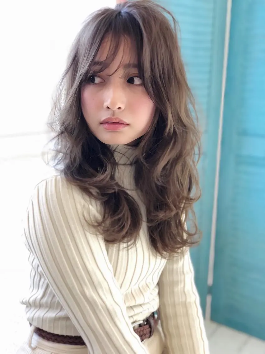 ロング 髪質改善 縮毛の達人 矢井由真のヘアスタイル