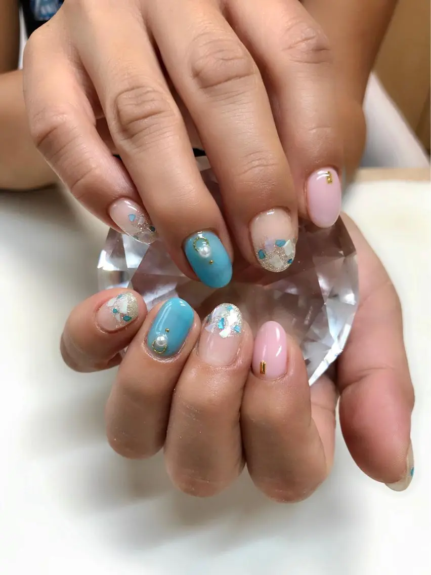 ネイル ハンドネイル 'mm  (ミリ) ＭＡＮＡＭＩのネイルデザイン