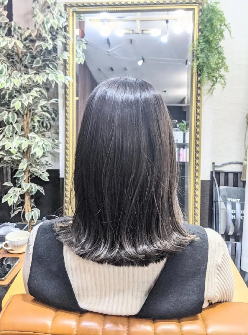 ミディアム アッシュ アッシュグレー カット ヘアカラー トリートメント HIKARI@ Ruheplatzのヘアスタイル
