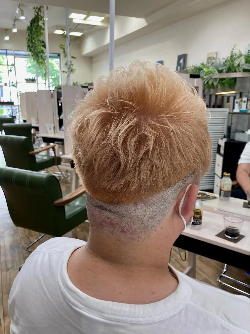 ショート カラー メンズ メンズブリーチ ブリーチ 赤羽、髪質改善サロン 吉野リョウスケのヘアスタイル