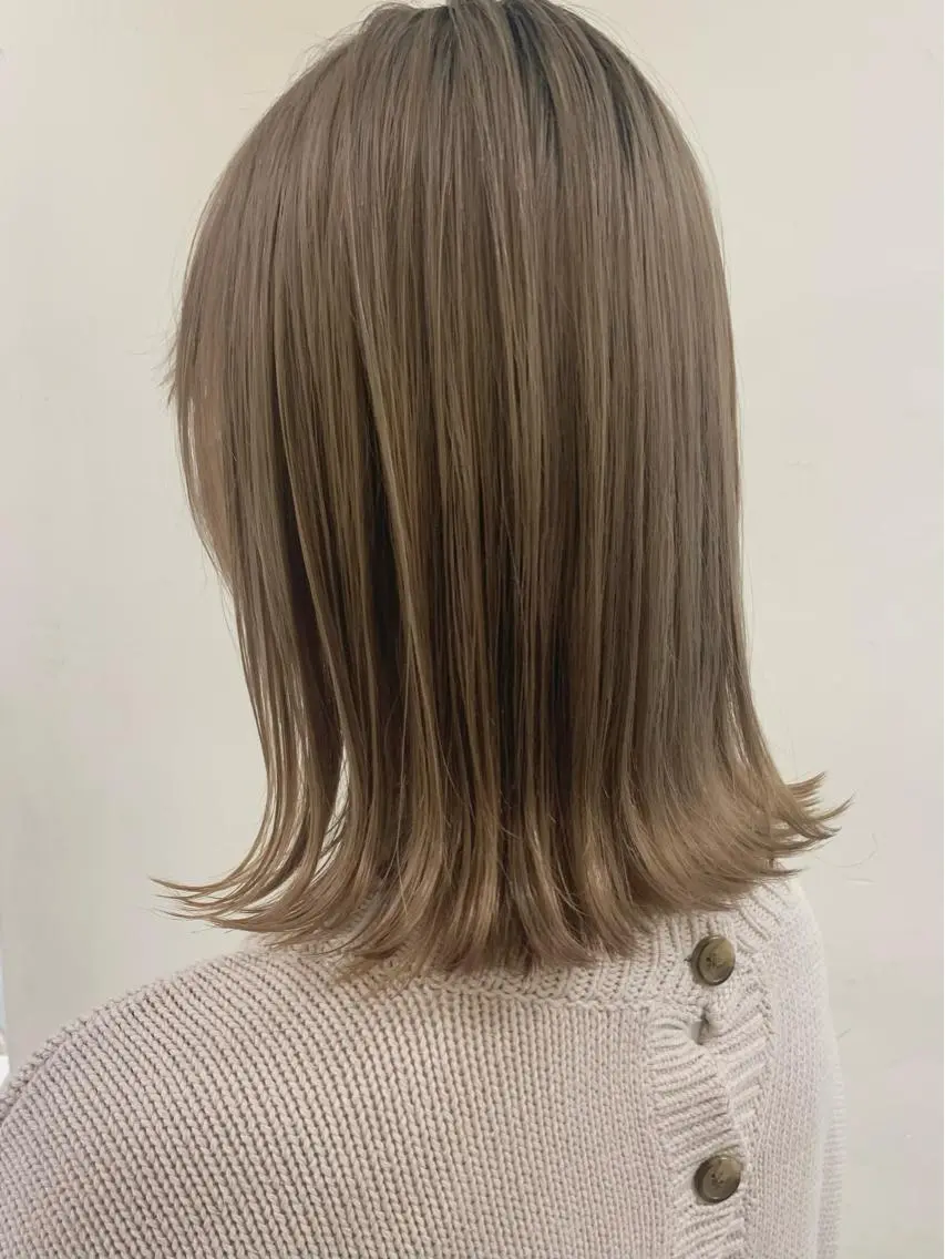 カラー ベージュカラー ハイライトカラー ヘアカラー トリートメント 窪田 椋介のヘアスタイル