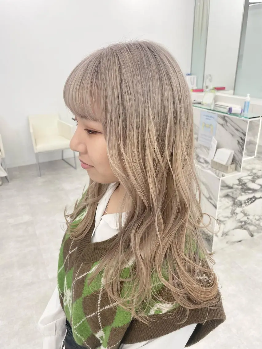 ロング カラー ヘアアレンジ ヘアカラー トリートメント 【Sweep】おじま のぞみのヘアスタイル