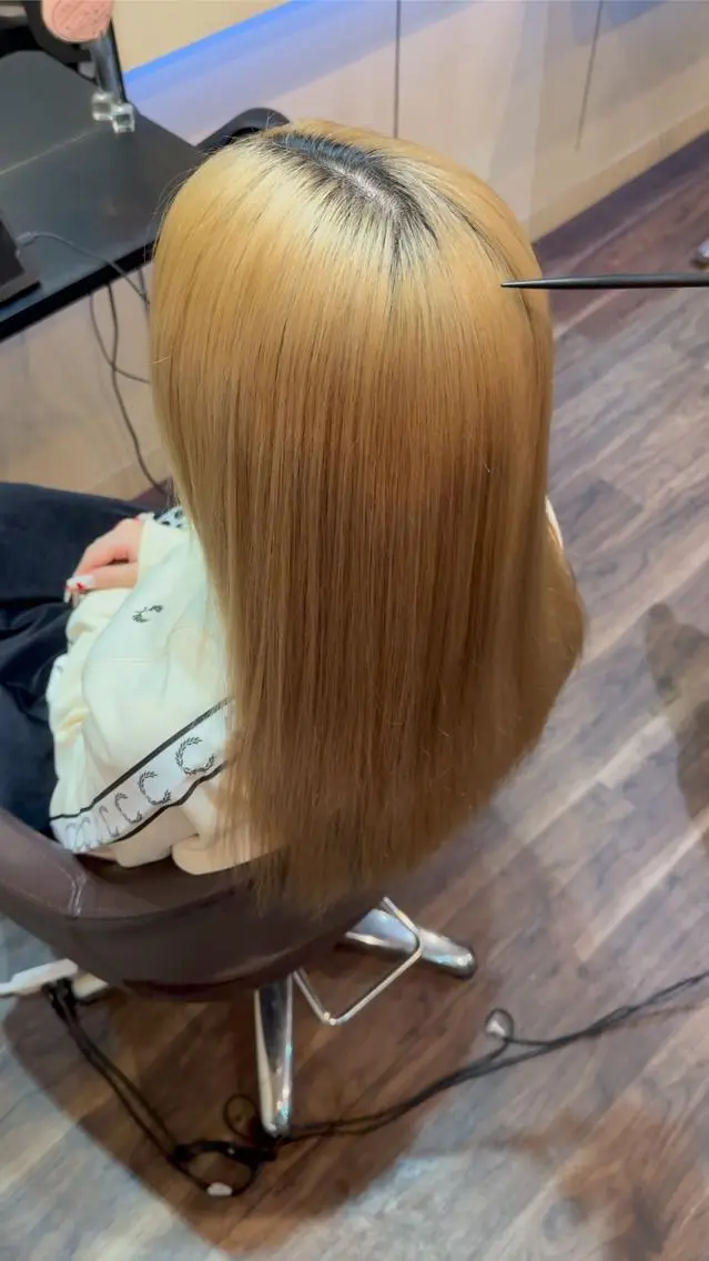 セミロング 伸ばしかけ 縮毛矯正 縮毛矯正 トリートメント 作田 洋介のヘアスタイル