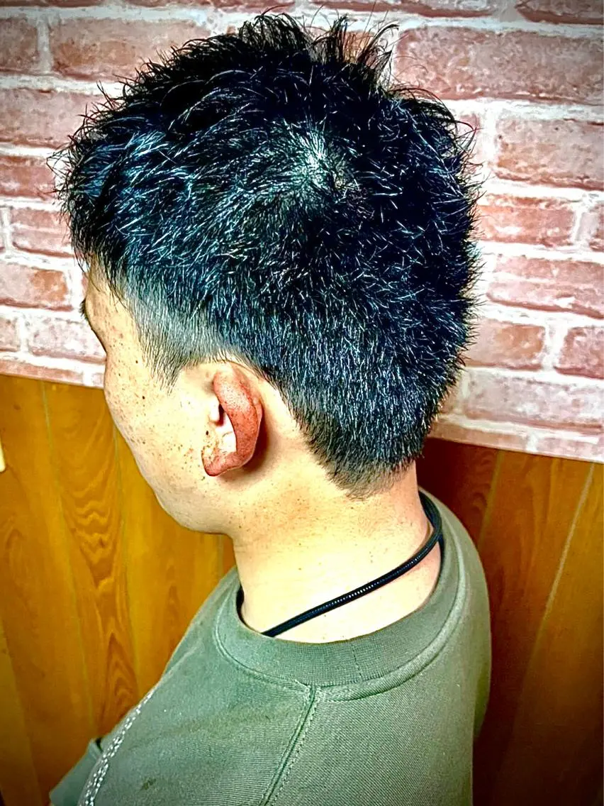 ショート カラー パーマ メンズ ビジネス メンズショート ツーブロック 刈り上げ ショートヘア men's特化　石井 貴章のヘアスタイル