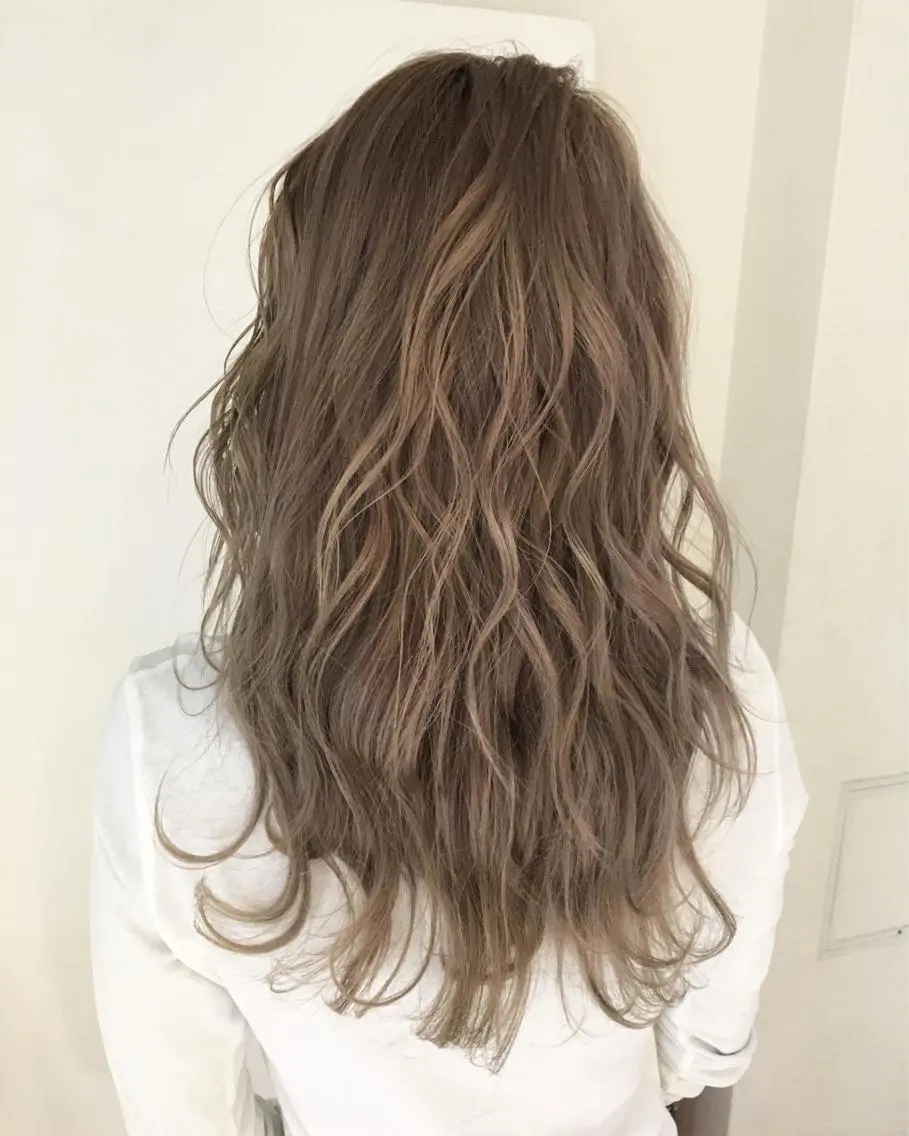ミディアム ラベンダーベージュ 渡辺 健太のヘアスタイル