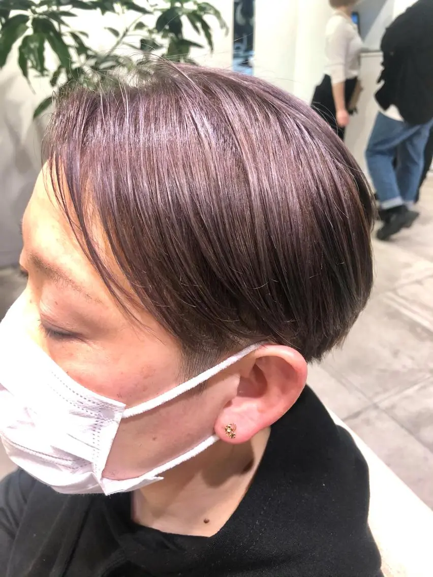 ショート カラー ブリーチ シルバー ブリーチモデル募集中 小柴のヘアスタイル