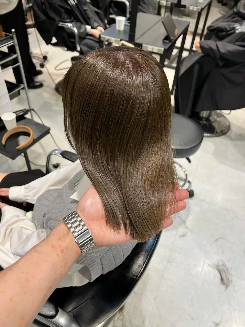 ミディアム カラー カット ヘアカラー トリートメント 赤みゼロ/透明感 カラー🌿KANTAのヘアスタイル