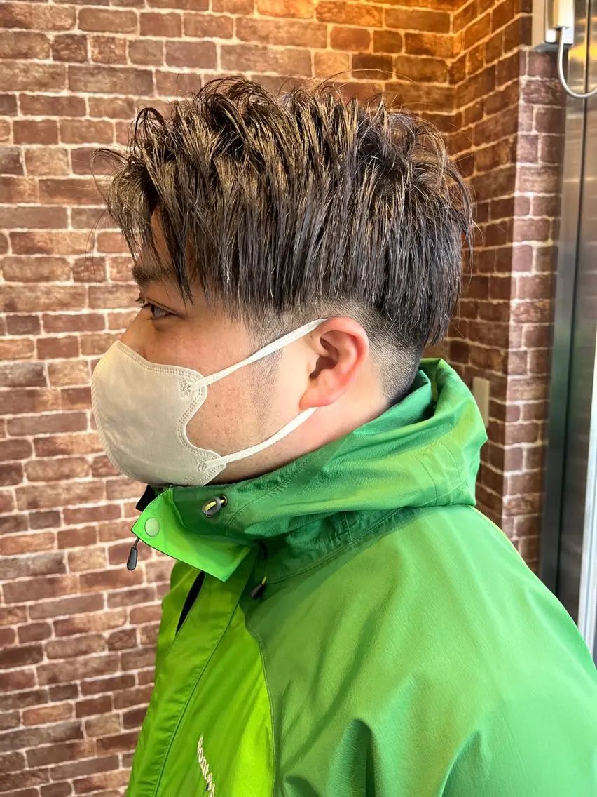 ショート カラー パーマ ヘアアレンジ メンズ キッズ ネイル マツエク・マツパ メンズブリーチ メンズハイライト メンズインナーカラー メンズ韓国風 ブリーチ 久木原 ゆりのヘアスタイル